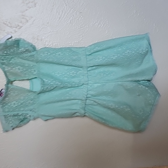 Realove - Picture 3 of 3